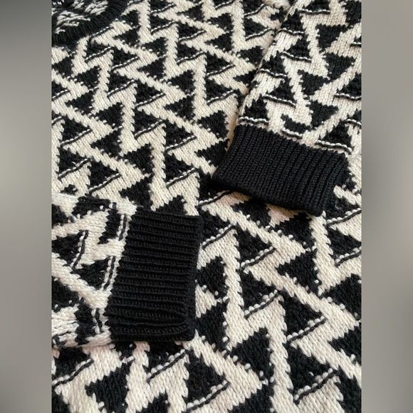 DKNY Knit Sweater Triangle Print Black/White Women’s XXL - Picture 4 of 9
